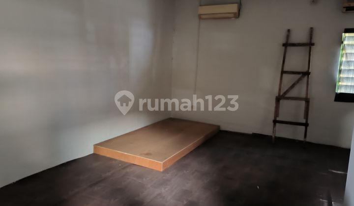 Cipondoh Warehouse, 2 Floors, Fits 40-foot container Cipondoh Warehouse, 2 Floors, Fits 40-foot container