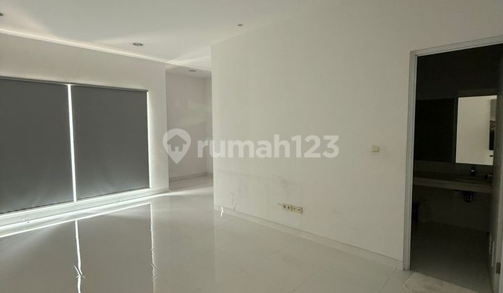 Rumah Greenlake, Cluster Amerika Latin, Kosongan 2