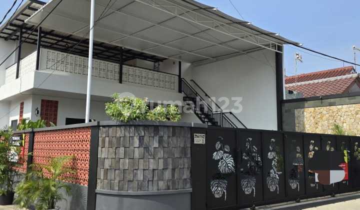 Hunian Bebas Banjir Duren Sawit 7 Parkir Mobil Cocok Kantor dan Usaha Dekat Tol