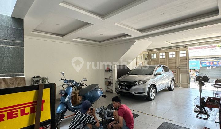 3-Story Business House, Grocery Wholesale Agency, South, Price 2 Billion 3-Story Business House, Grocery Wholesale Agency, South, Price 2 Billion