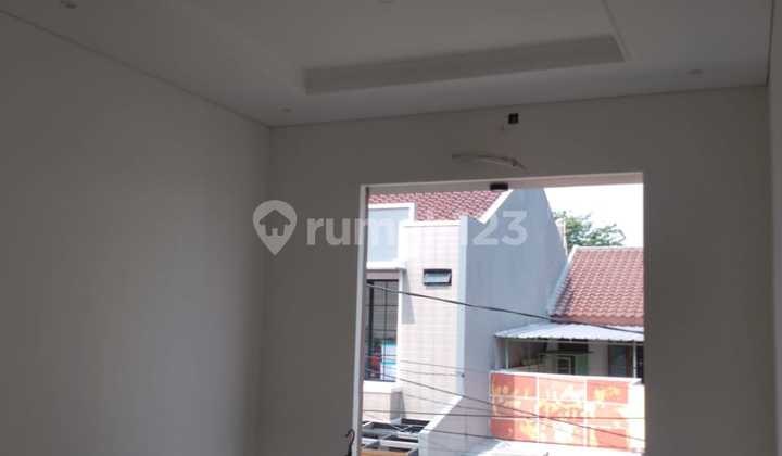 Investasi Properti: Rumah Mewah dengan Desain Modern Terbaru" 2