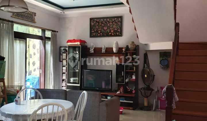 Rumah Full Furnidhed SHM Lokasi Strategis Bebas Banjir Duren Sawit