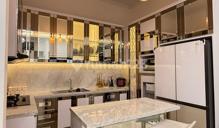 Luxury & Elegance In One Home - Hunian Mewah di Lokasi Strategis! di Rawamangun 2