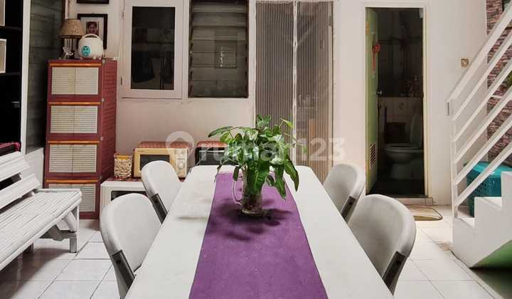 Kesempatan Langkah! Lokasi Pusat Kota Aset Mrnguntungkan di Rawamangun 2