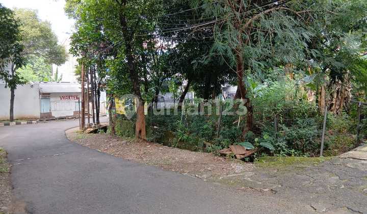 Masterpiece Awaits. Golden Hook Land for Your Dream Project in Pondok Kelapa. Masterpiece Awaits. Golden Hook Land for Your Dream Project in Pondok Kelapa.