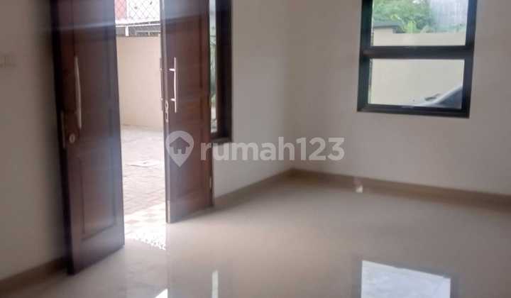 Rumah 2 Lt 1.8 M Bebas Banjir SHM Strstegis Kelapa Gading Timur 2