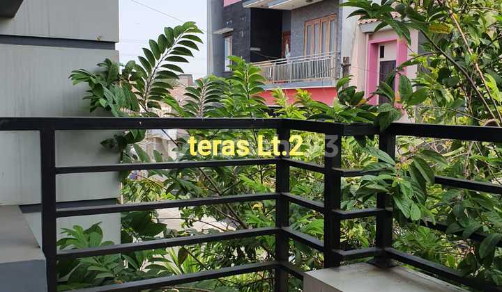 Rumah Full Furnidhed SHM Lokasi Strategis Bebas Banjir Duren Sawit 2