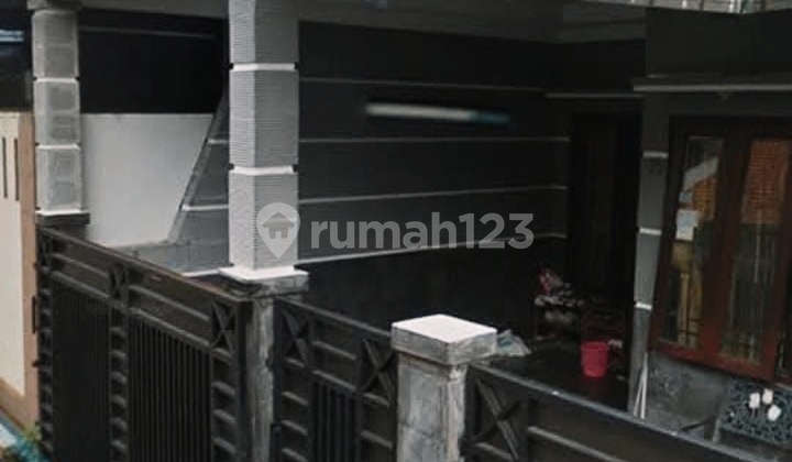 Rumah Lokasi Strategis! Jangan Lewatkan Kesempatan Ini" 2