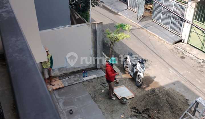 Investasi Properti: Rumah Mewah dengan Desain Modern Terbaru" 1