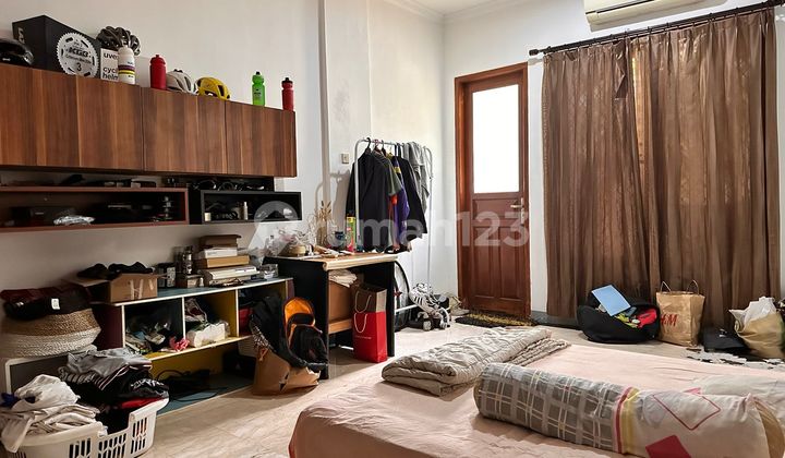 Private Resort in Pondok Kelapa with Swimming Pool and Tennis Court 2