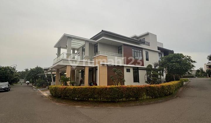 Rumah Mewah 3 Hal. Luas Asri Posisi Hook Kota Wisata Cibubur- HGB Rumah Mewah 3 Hal. Luas Asri Posisi Hook Kota Wisata Cibubur- HGB