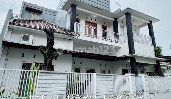 Beautiful 2-Story Hook House, Strategically Located in the Center of Bogor City - Freehold Title Beautiful 2-Story Hook House, Strategically Located in the Center of Bogor City - Freehold Title