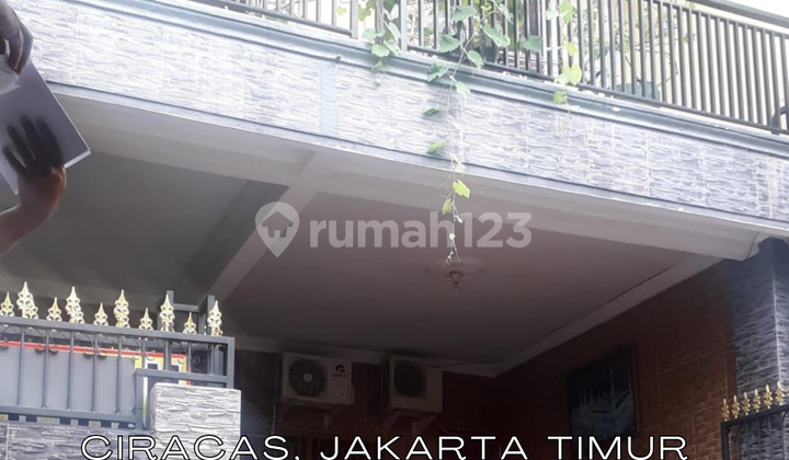 Rumah Modern 2 Lantai Murah Lokasi Strategis Ciracas Jaktim- SHM 