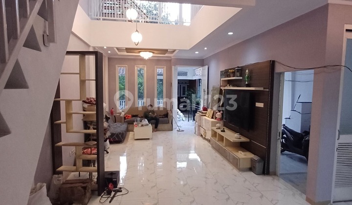 Modern 2-Story House Ready to Occupy in Jagakarsa Natural Charm - Freehold Title 2