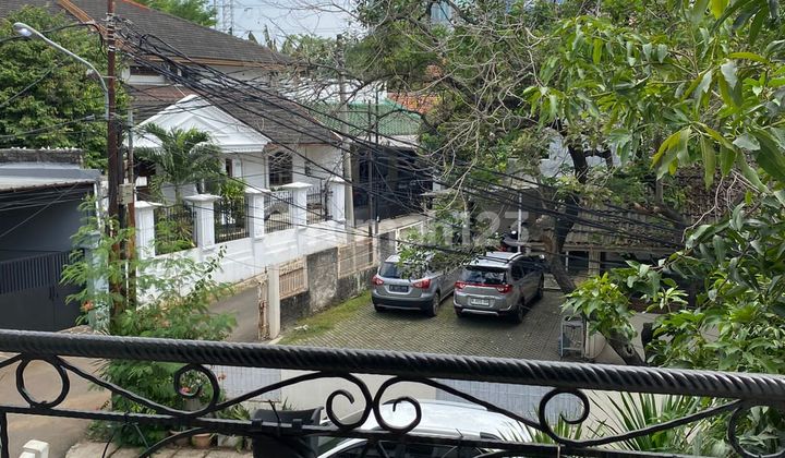 Rumah Cantik Asri 3,5 Lantai Strategis Pasar Minggu, Jaksel - SHM 2