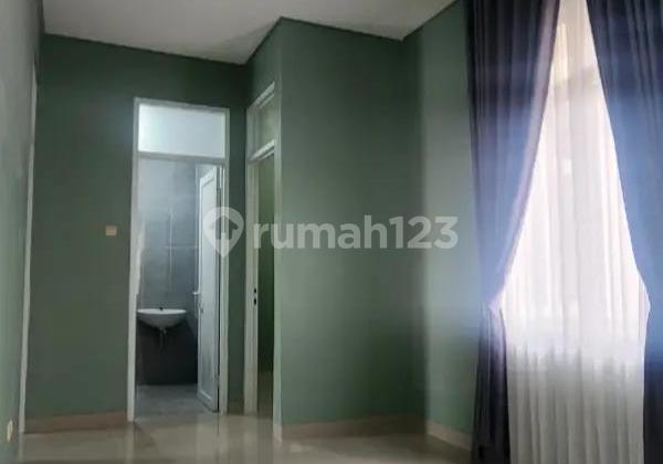 Rumah 2 Lantai Siap Huni, Taman Asri & Luas di Citragran, Cibubur 2