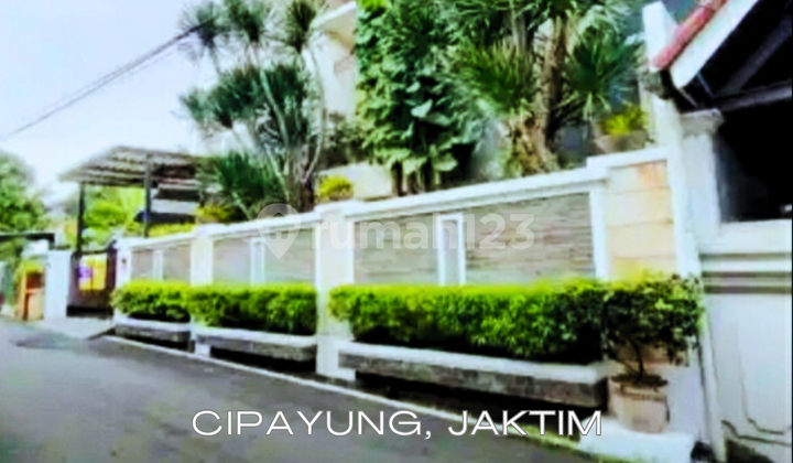 Rumah Modern 3 Lantai + Private Pool & Gym Cipayung, Jaktim - SHM