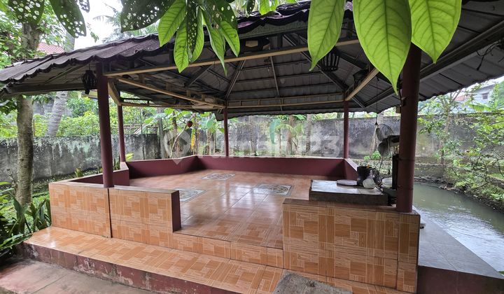 2-Storey Serene House, Spacious Yard, Strategic Location Near Cijago Toll Road - Freehold Title