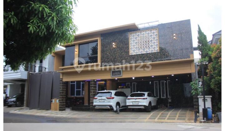 Rumah Full-Furnished Plus Private Pool Kota Wisata Cibubur - SHM