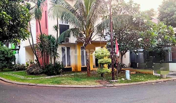 Turun Harga! Rumah Mewah Hook 2 LT Asri di Legenda Wisata Cibubur