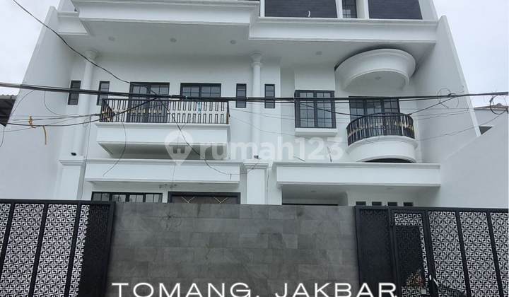 Turun Harga Besar! Luxury Home, Ready to Move-in, Tomang, Jakbar Turun Harga Besar! Luxury Home, Ready to Move-in, Tomang, Jakbar