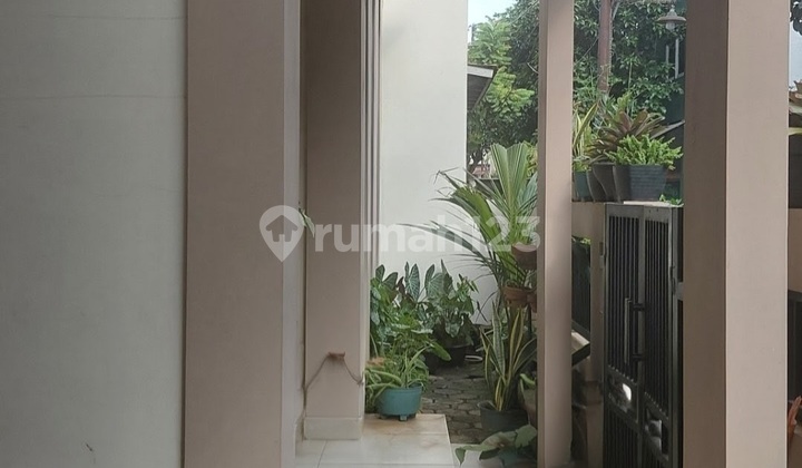 Magnificent Modern 2-Story House in Mampang Indah 2