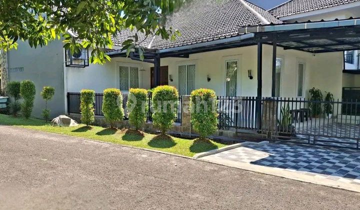 Classic Modern House. Highly Strategic Hook Location. Sentul City Bogor