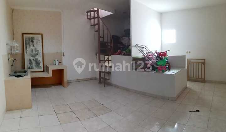 RUMAH TERJANGKAU DI JELAMBAR – LOKASI STRATEGIS, NYAMAN UNTUK KELUARGA