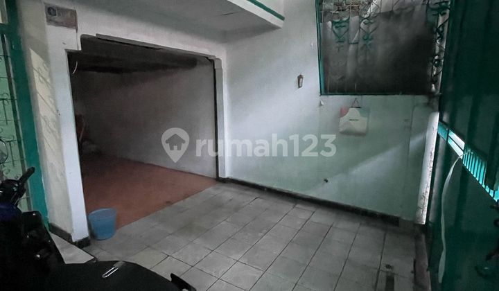 RUMAH 2 LANTAI NYAMAN & LUAS, SIAP TEMPATI DENGAN HARGA TERBAIK 2