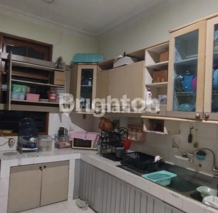 HOUSE IN A COMPLEX IN THI JELAMBAR 2