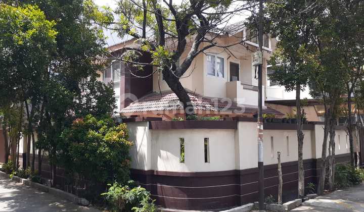 FOR SALE HOOK POSITION HOUSE INSIDE TAMAN DUTA MAS COMPLEX FOR SALE HOOK POSITION HOUSE INSIDE TAMAN DUTA MAS COMPLEX