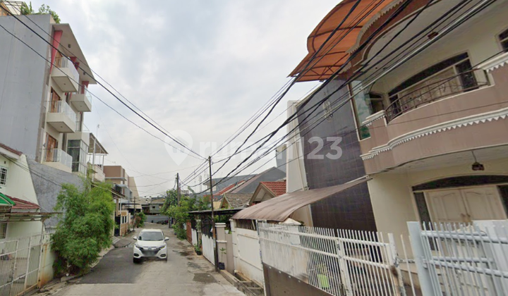 FOR SALE HOUSE IN DUTA MAS JELAMBAR COMPOUND 2