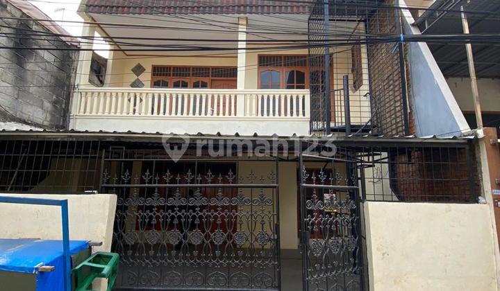 RUMAH LUAS DI JELAMBAR SELATAN 2