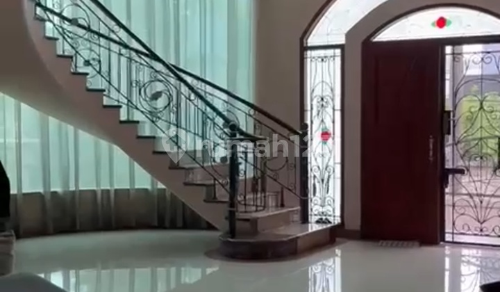 LUXURY HOUSE IN DUTA MAS COMPLEX LUXURY HOUSE IN DUTA MAS COMPLEX