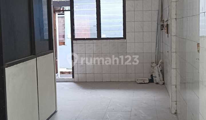 LOKASI RAMAI! RUKO GANDENG DI JELAMBAR BARU