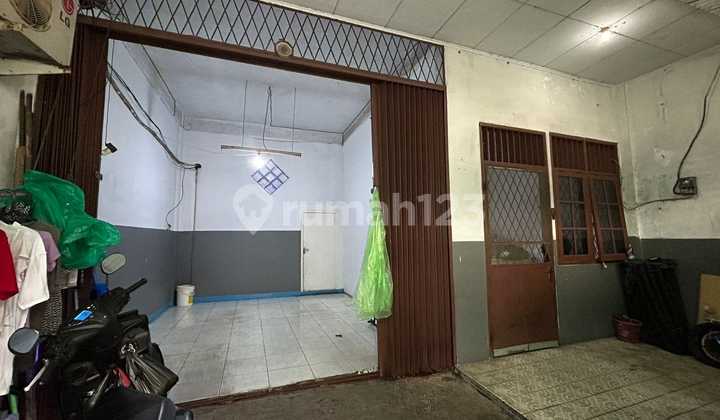 COCOK UNTUK KOS-KOSAN! RUMAH DI JELAMBAR SELATAN COCOK UNTUK KOS-KOSAN! RUMAH DI JELAMBAR SELATAN