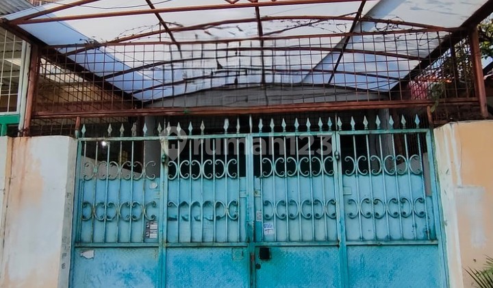 RUKO/RUMAH 3 LANTAI! RUMAH DI JELAMBAR SELATAN