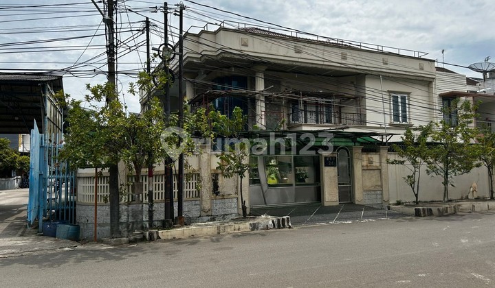 SUPER STRATEGIS! RUMAH HOOK DI MUARA KARANG