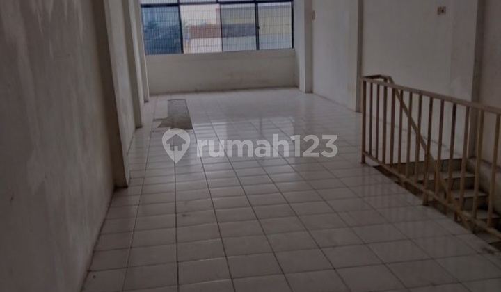 Disewakan Ruko 4 Lantai Di Tanjung Duren Raya Disewakan Ruko 4 Lantai Di Tanjung Duren Raya