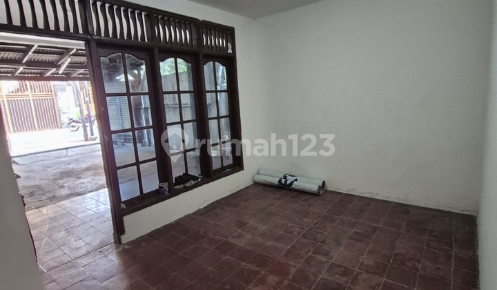 Disewakan Rumah Di Kedoya Disewakan Rumah Di Kedoya