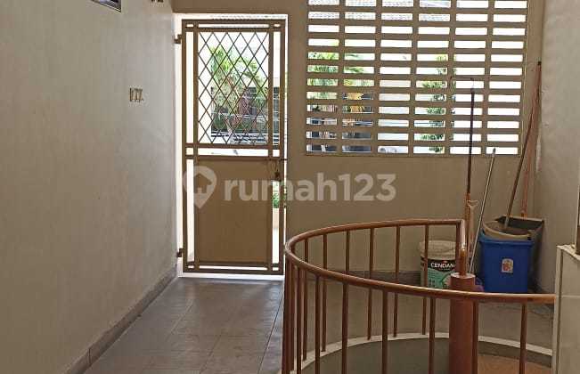 Dijual Rumah Di Green Garden 2 Lantai 2