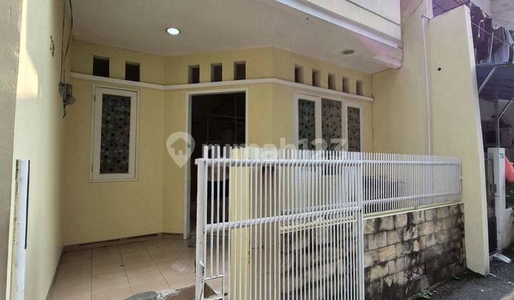 Disewakan Rumah Siap Huni Di Tanjung Duren Disewakan Rumah Siap Huni Di Tanjung Duren