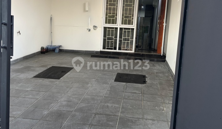 Dijual Rumah 3 Lantai Di Duri Kepa 2
