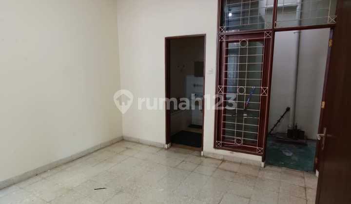 Disewakan Rumah Di Sunrise Garden Disewakan Rumah Di Sunrise Garden