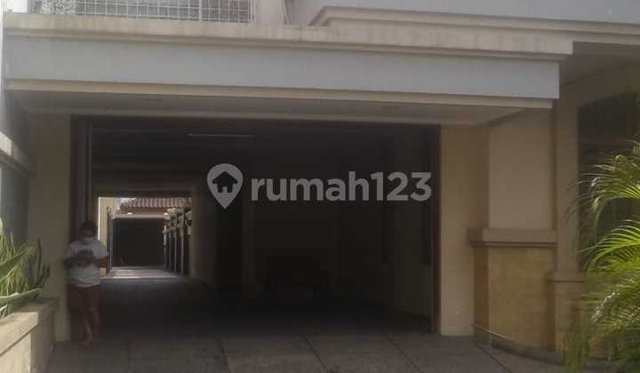 Nice &amp; Luxurious House in Adisucipto Solo 2