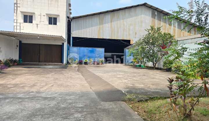 Warehouse + Office for Rent, Strategically Located on Jl. Hasyim Ashari