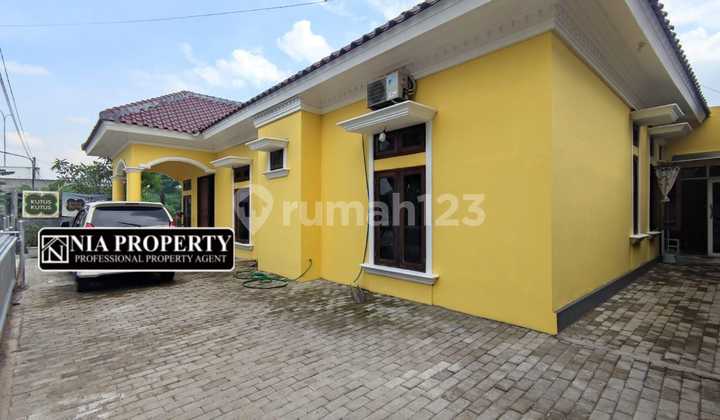For Sale, Strategic House 5 Minutes from Jatikarya Cibubur Toll Road