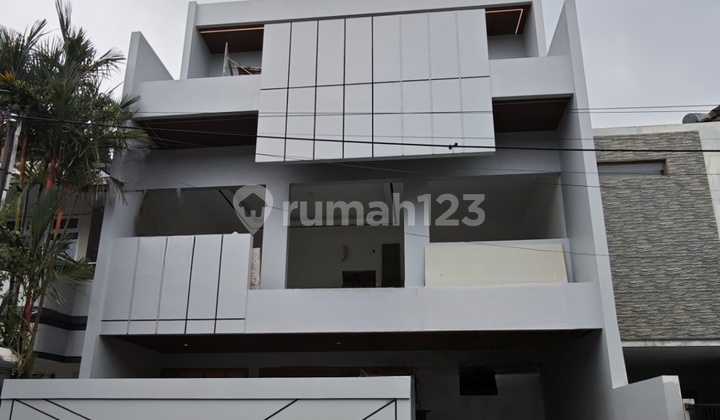 Rumah Baru Siap Huni Taman Palem Lestari Cengkareng Barat Kalideres