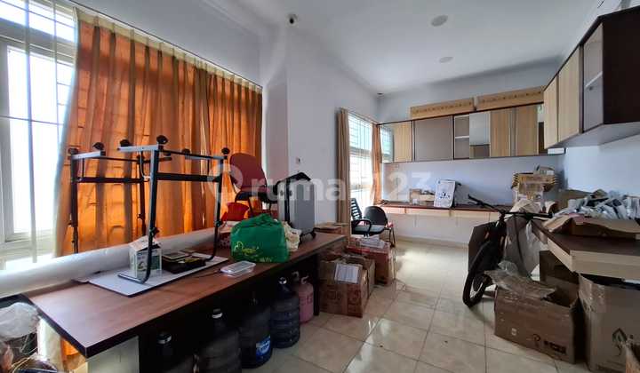 Palm Tree House Taman Surya 5 Kalideres Cengkareng