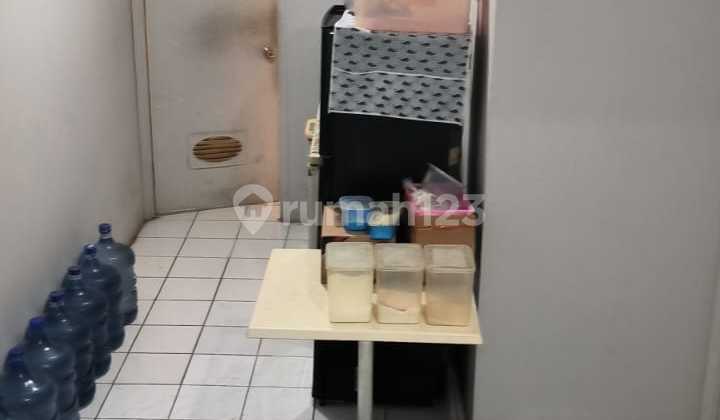 For Sale: Strategic Shophouse in Taman Palem Lestari, West Cengkareng For Sale: Strategic Shophouse in Taman Palem Lestari, West Cengkareng